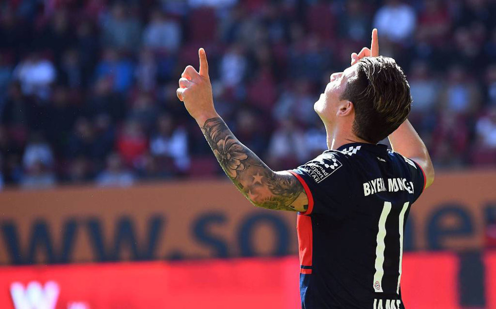 保持镇定的 保持镇定的