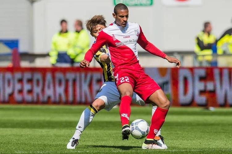 V5对羽毛 V5对羽毛