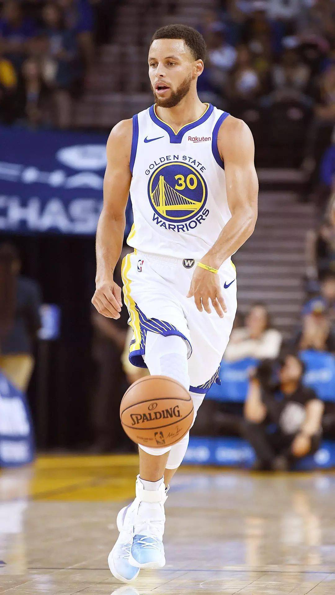 卫摇摆人的 卫摇摆人的